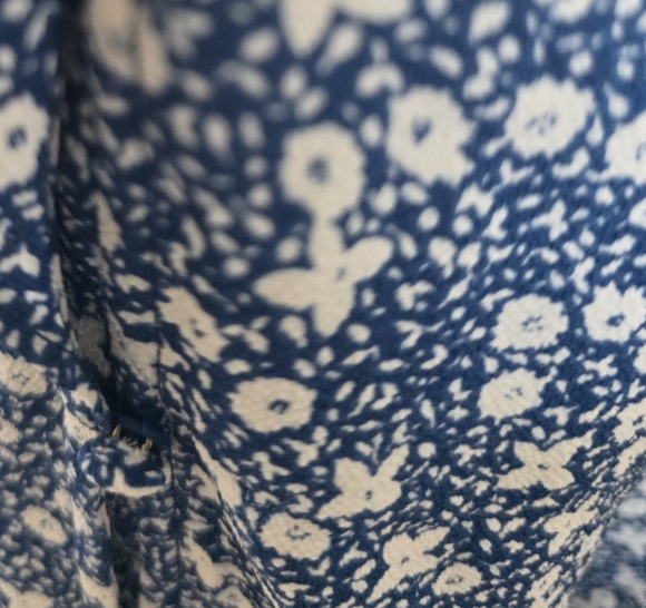 Lauren Ralph Lauren Blue Floral Ruffle Crepe Blouse Women's Size Large - Picture 6 of 11